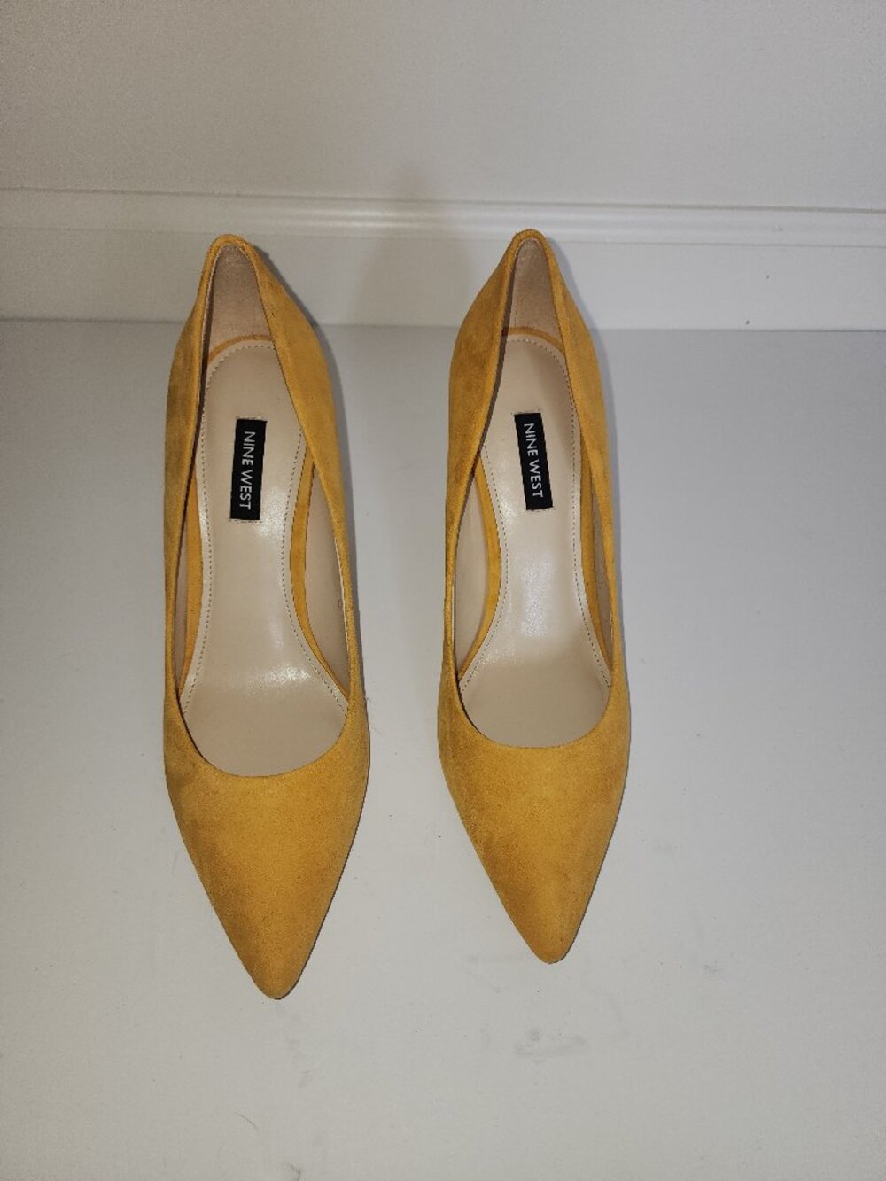 Nine West Yellow Suede Pumps Size 9